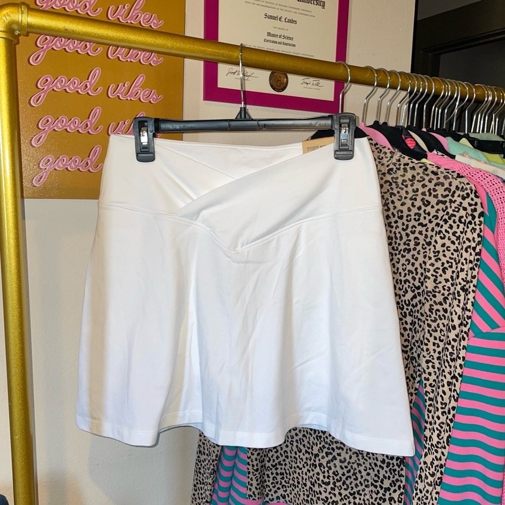 NEW Victoria's Secret PINK White Athletic High Waist Mini Skort